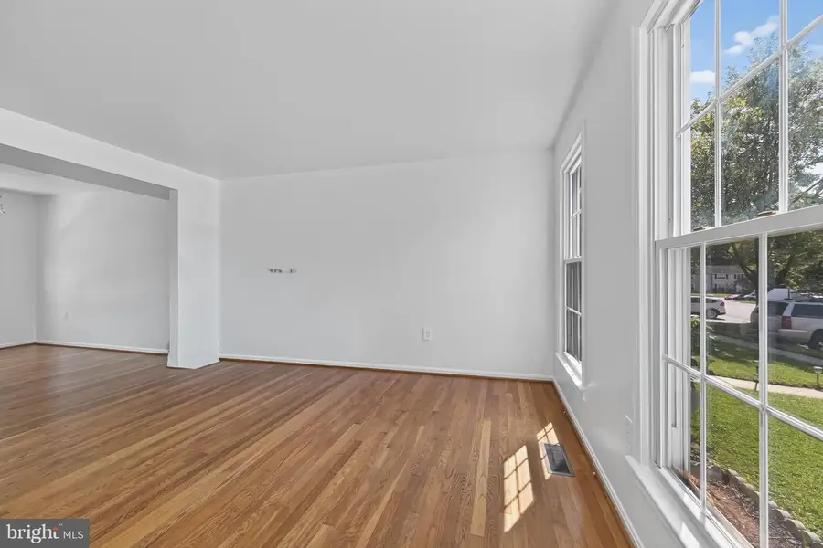 18147 Metz Dr, Germantown, MD 20874 - #3