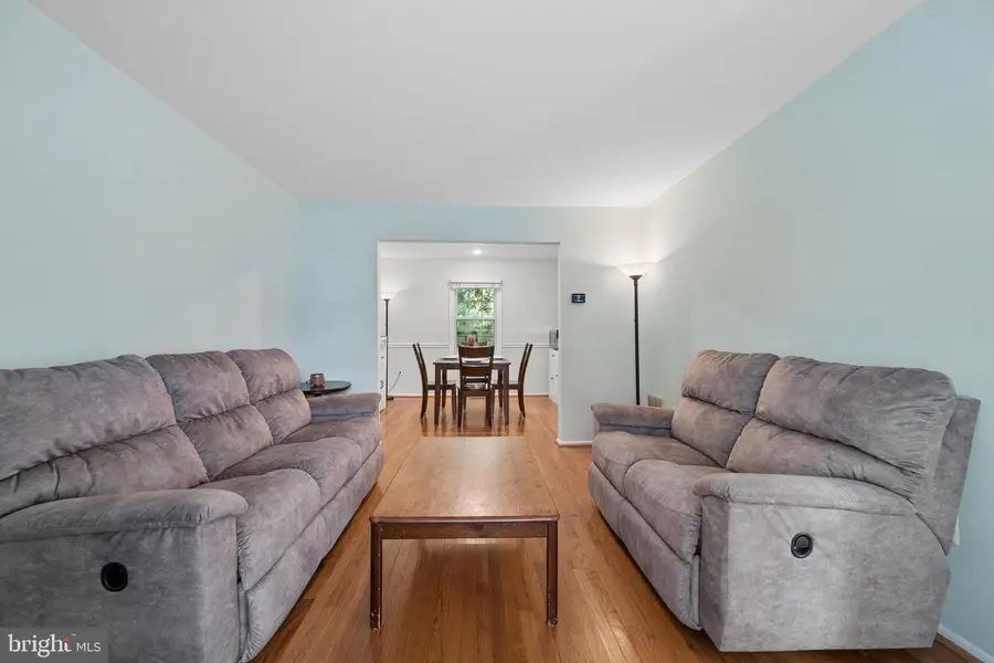 941 Paulsboro Dr, Rockville, MD 20850 - #2