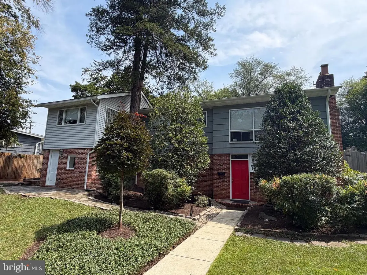 3918 Denfeld Ct, Kensington, MD 20895 - #1