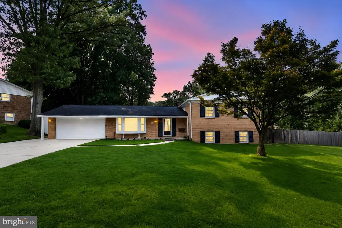 13344 Foxhall Dr, Silver Spring, MD 20906 - #1