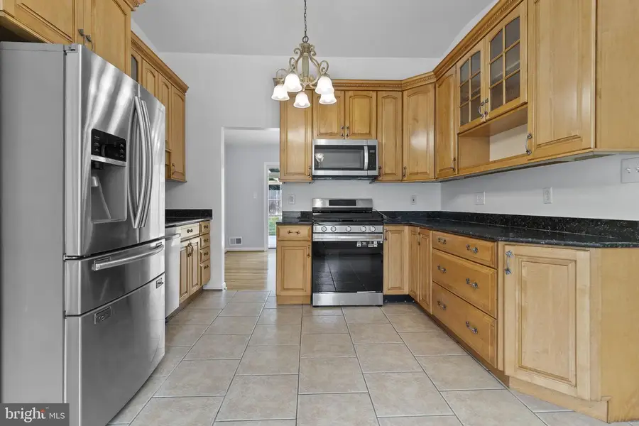 13344 Foxhall Dr, Silver Spring, MD 20906 - #2