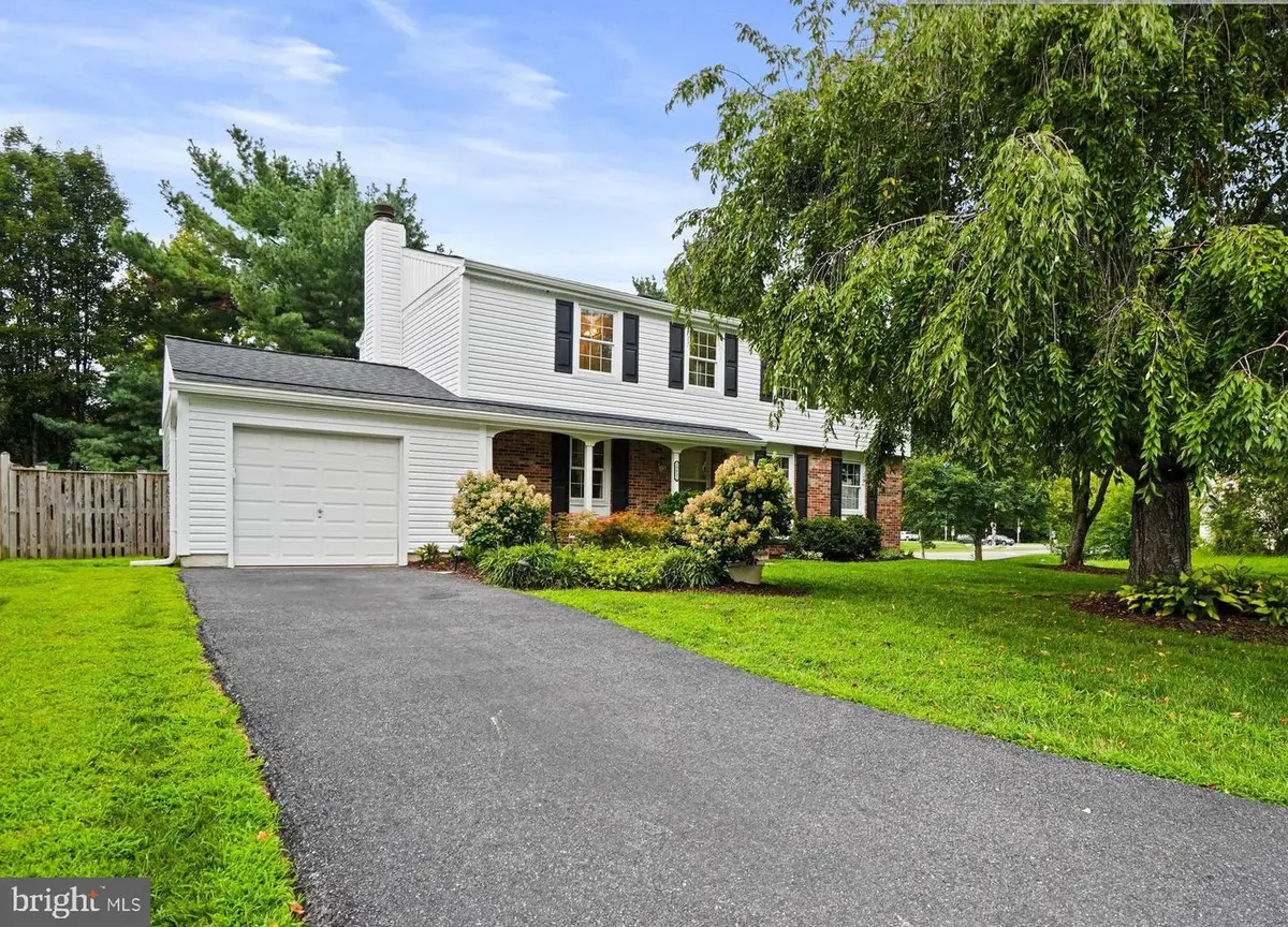 19032 Jamieson Dr, Germantown, MD 20874 - #1