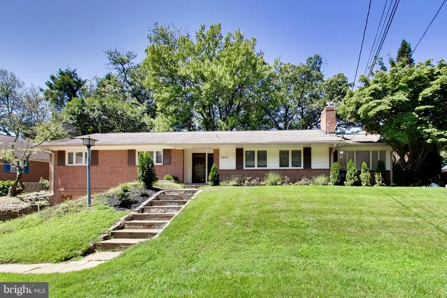 9608 Hillridge Dr, Kensington, MD 20895 - #2