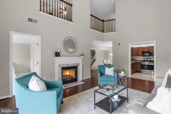 15301 Diamond Cove Ter #8-b, ROCKVILLE, MD 20850