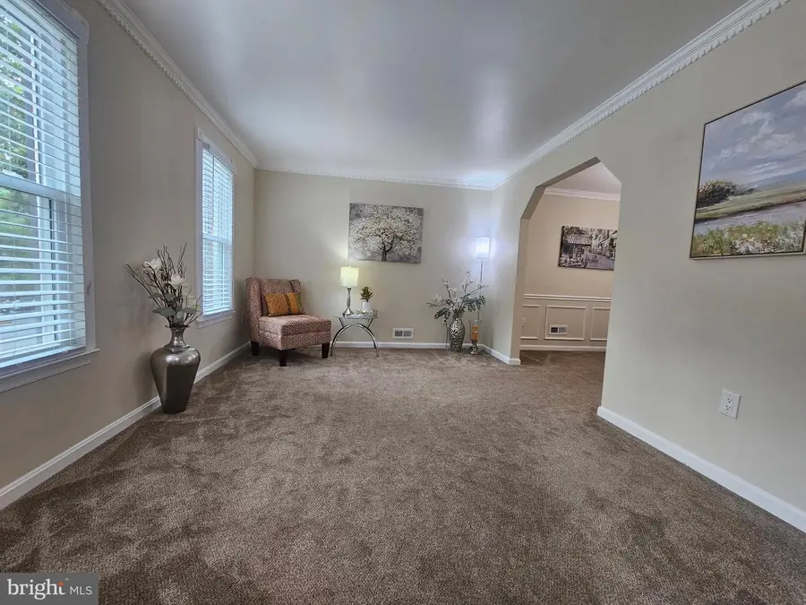 3 Castle Cliff Ct, Silver Spring, MD 20904 - #3