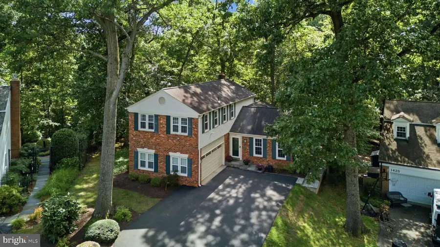 1426 Fallswood, Rockville, MD 20854 - #3
