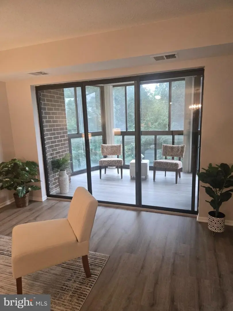 15100 Interlachen Dr #4-420, Silver Spring, MD 20906 - #2
