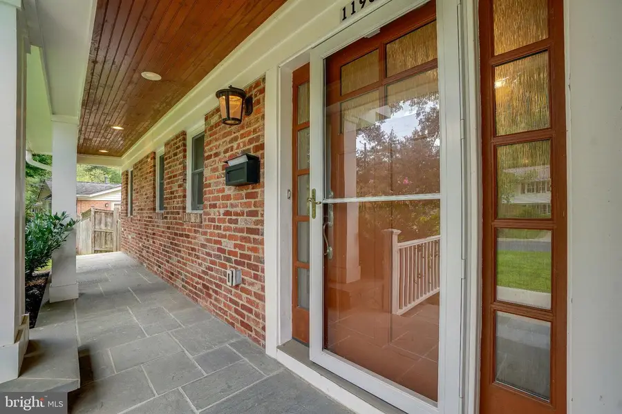 11904 Renwood Ln, North Bethesda, MD 20852 - #3
