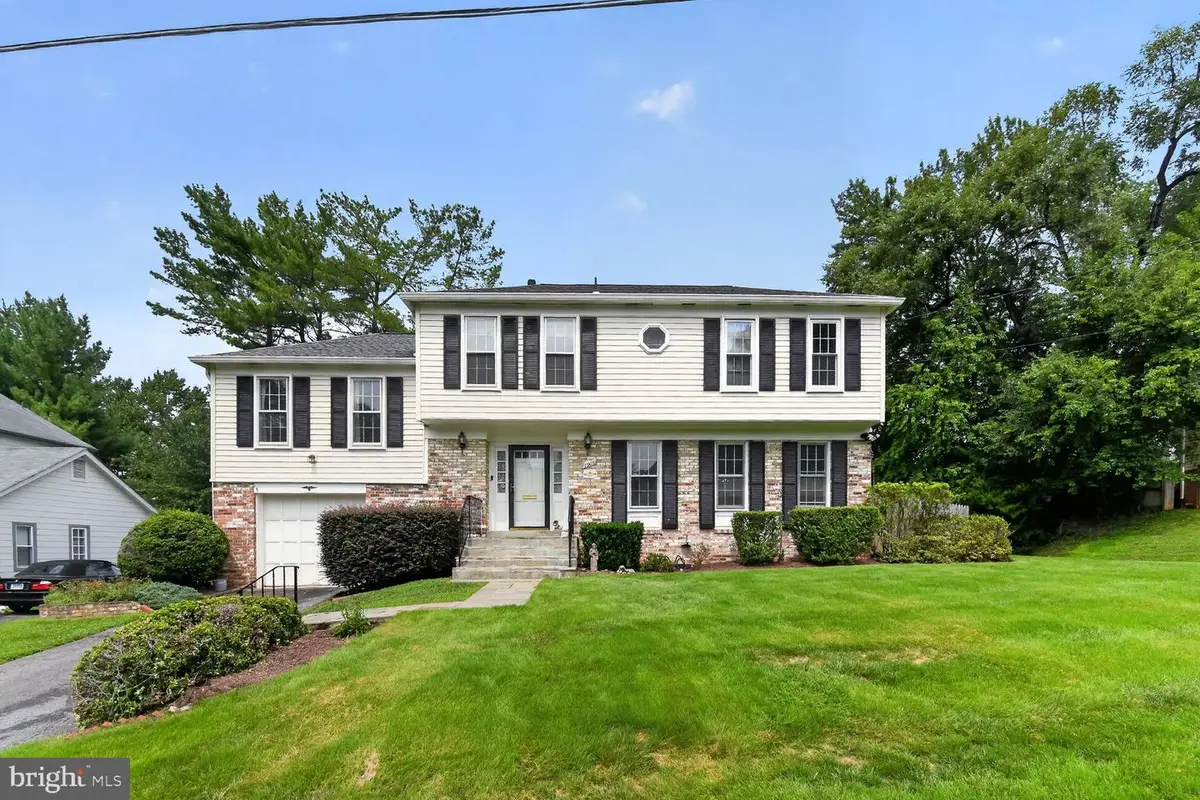 7905 Ivymount Ter, Potomac, MD 20854 - #1
