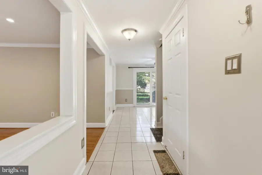 19538 Burlingame, Montgomery Village, MD 20886 - #3