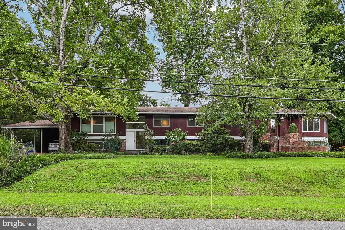 8901 Charred Oak Dr, Bethesda, MD 20817 - #1
