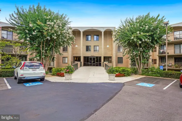 7425 Democracy Blvd #315, BETHESDA, MD 20817