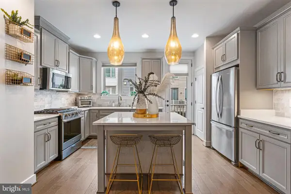 874 Thompson Cres #40, ROCKVILLE, MD 20852