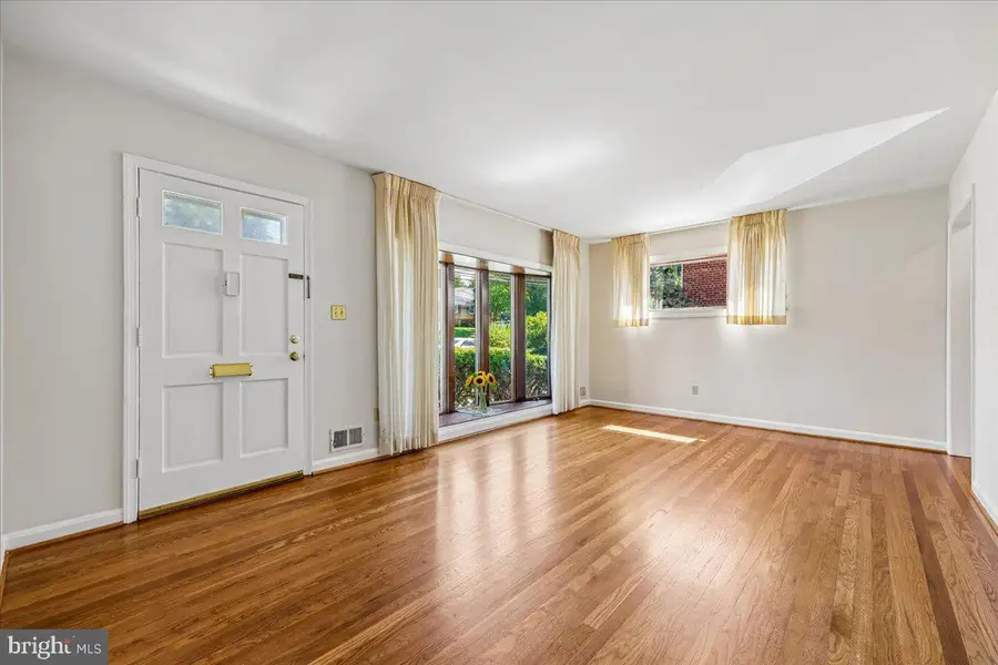 4704 Adrian St, Rockville, MD 20853 - #3