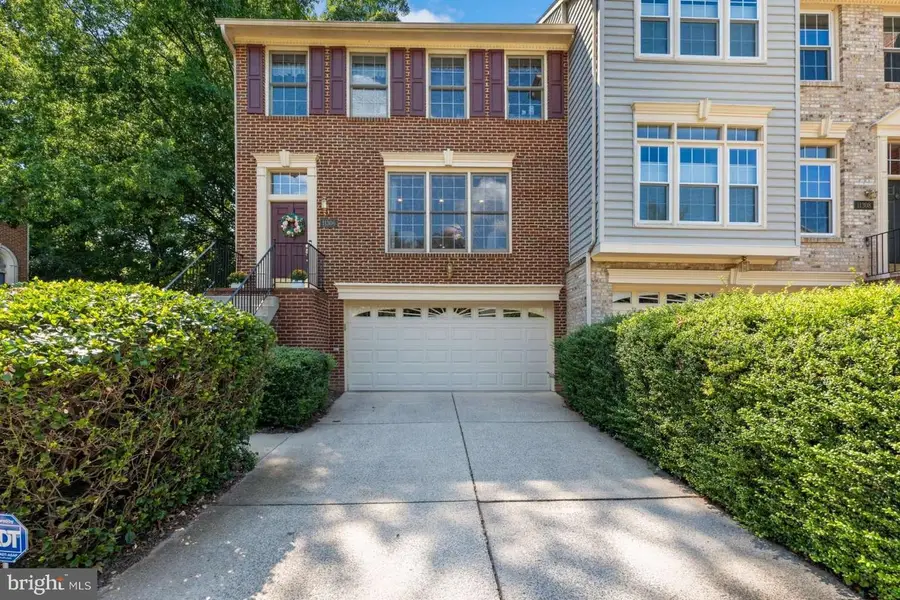11306 Hollowstone Dr, Rockville, MD 20852 - #2