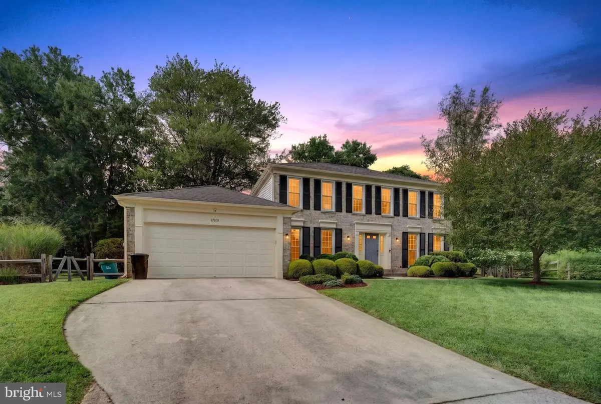17205 Sandy Knoll Dr, Olney, MD 20832 - #1