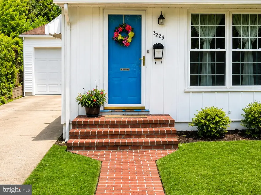 3223 Edgewood Rd, Kensington, MD 20895 - #2