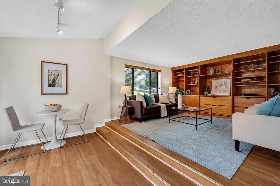 327 S Horners Ln, Rockville, MD 20850 - #2