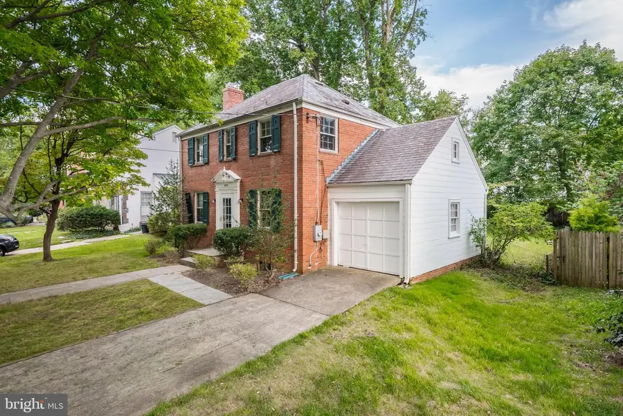 5706 Glenwood Rd, Bethesda, MD 20817 - #3