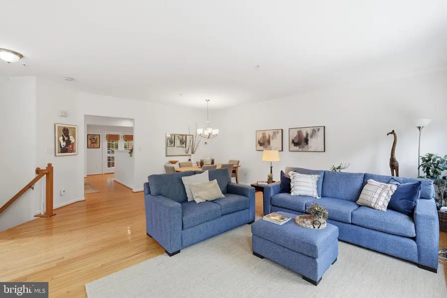 3322 Mills Crossing Pl, Kensington, MD 20895 - #2