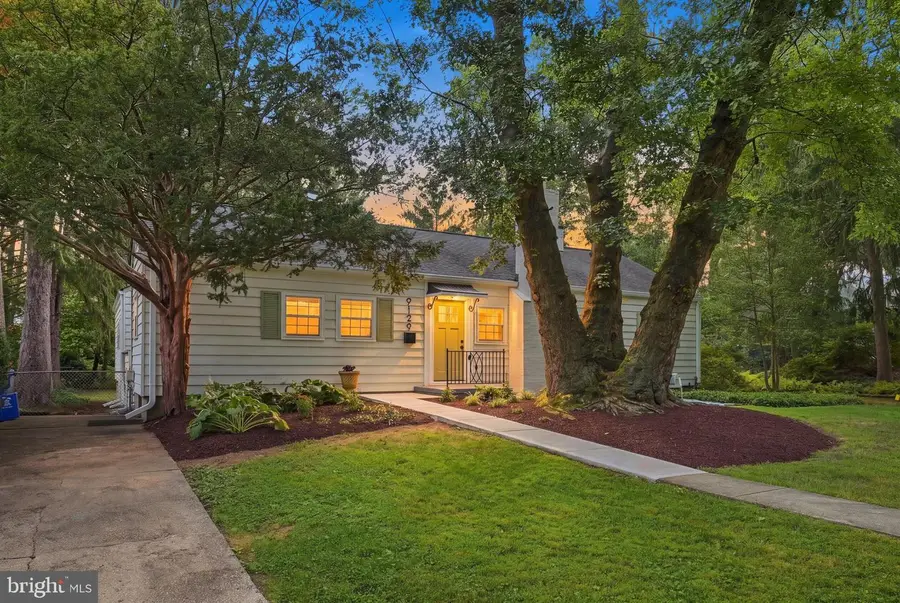 9129 Walden Rd, Silver Spring, MD 20901 - #2