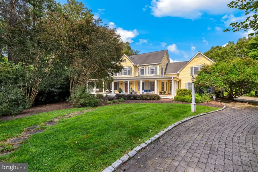 10837 S Glen Rd, Potomac, MD 20854 - #2
