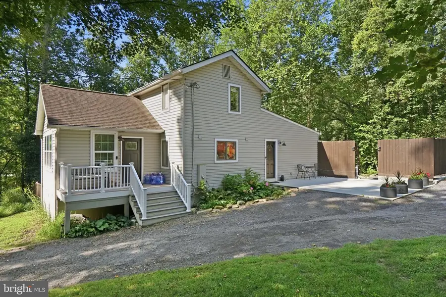 8214 Hawkins Creamery Rd, Gaithersburg, MD 20882 - #2