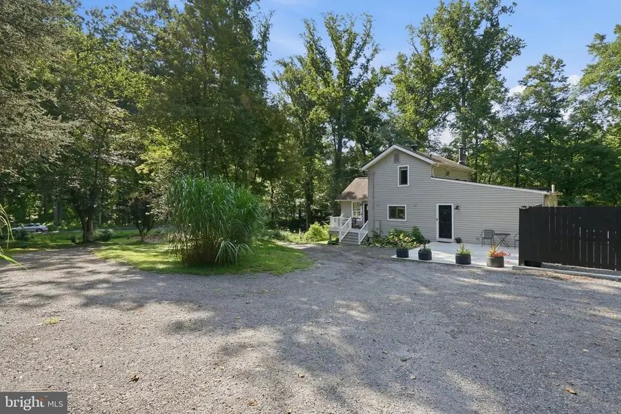 8214 Hawkins Creamery Rd, Gaithersburg, MD 20882 - #3