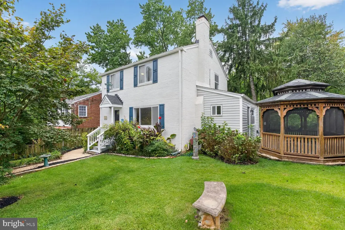 9612 Dilston Rd, Silver Spring, MD 20903 - #1