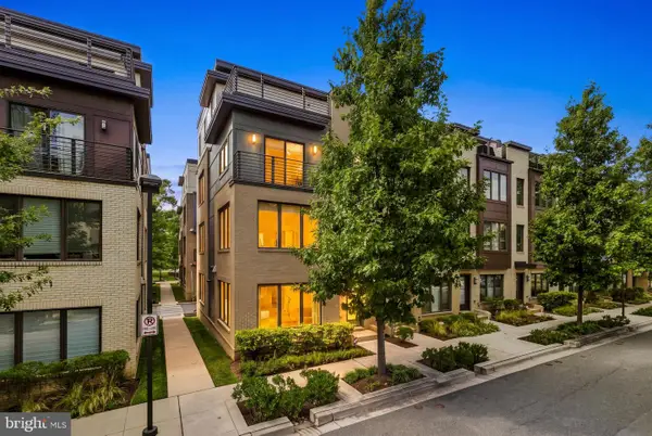 6617 Eames Way, BETHESDA, MD 20817