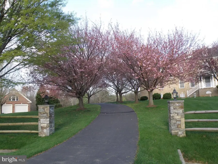 21800 Churchill Downs Ct, Laytonsville, MD 20882 - #2