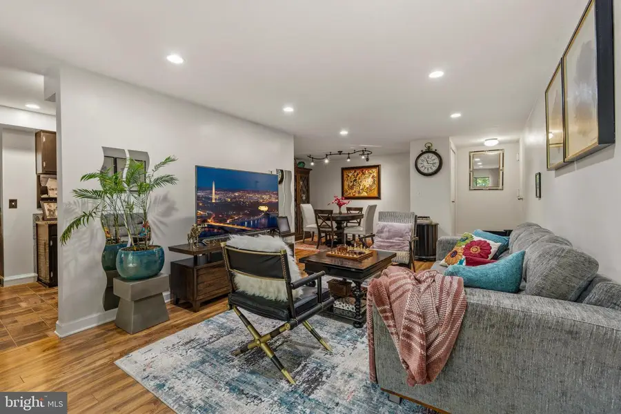 433 Christopher Ave #87, Gaithersburg, MD 20879 - #2