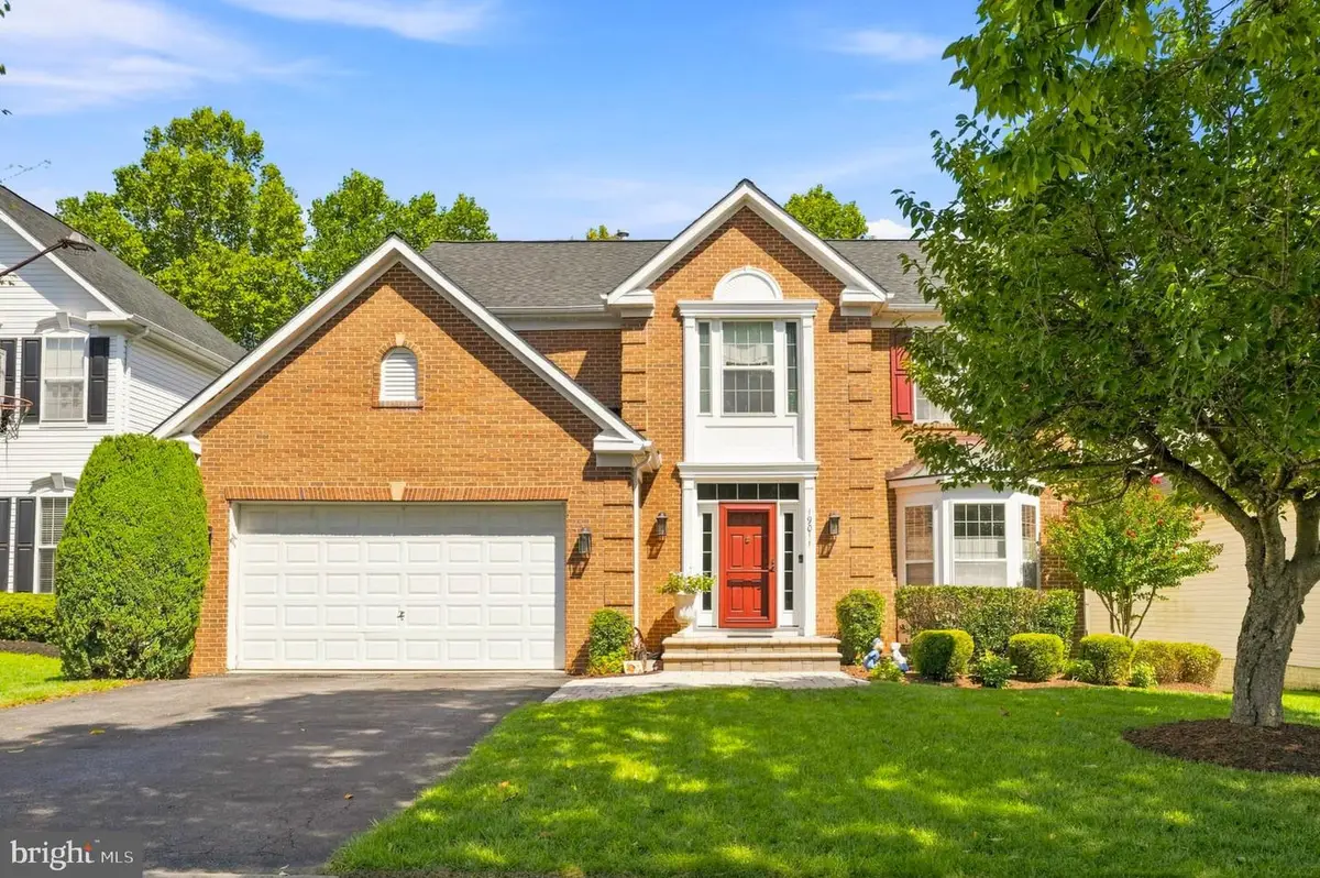 19011 Starkey Ter, Brookeville, MD 20833 - #1