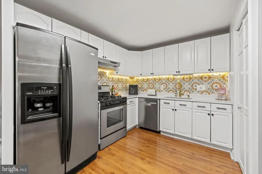 401 Cedar Ln, Rockville, MD 20851 - #3