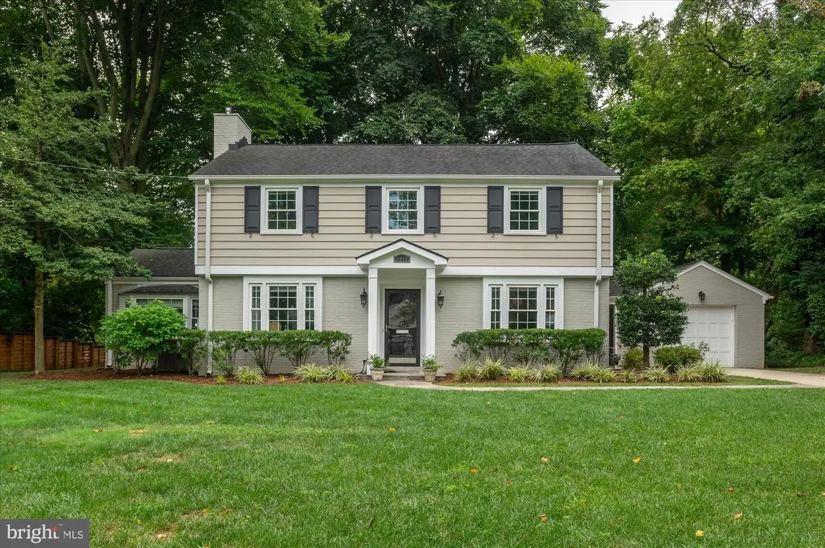 9616 W Bexhill Dr, Kensington, MD 20895 - #1