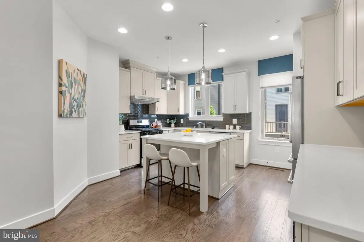 820 Thompson Cres #26, Rockville, MD 20852 - #1