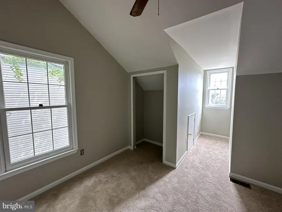 19108 Barksdale Ct, Germantown, MD 20874 - #2