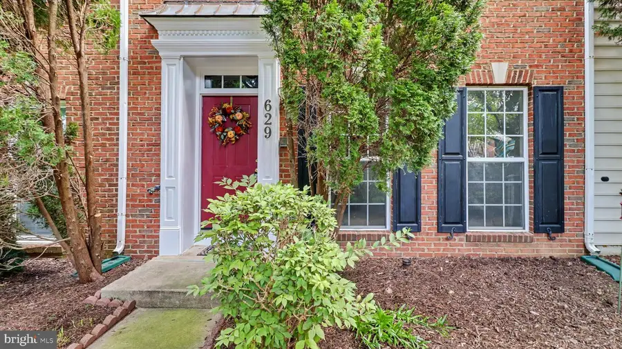 629 Chestnut Hill Mews, Gaithersburg, MD 20878 - #2