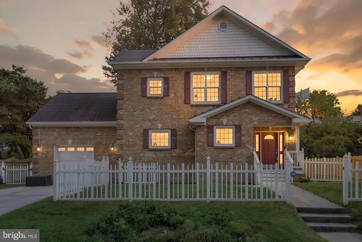 10717 Bentley Ln, Kensington, MD 20895 - #1