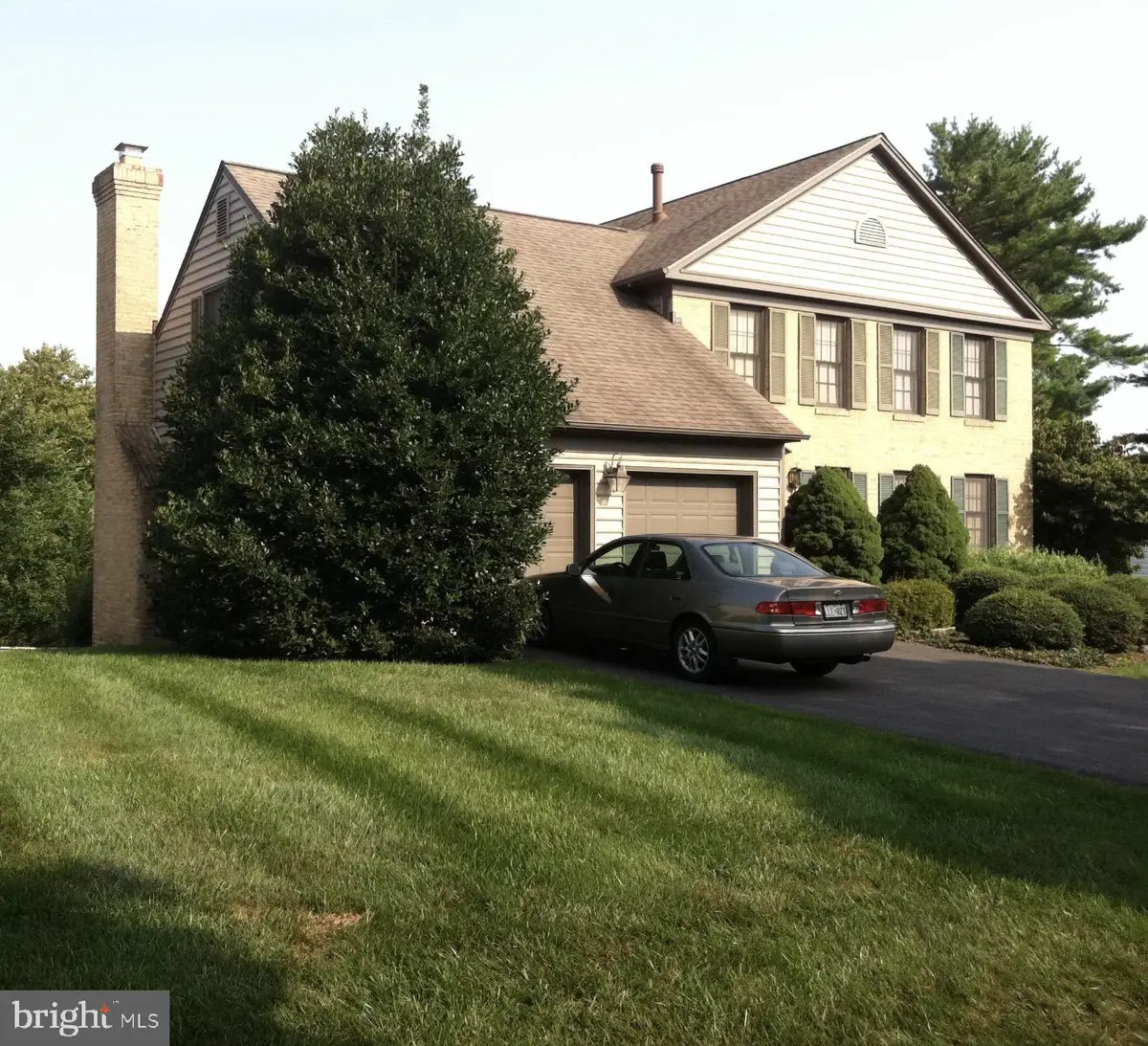 20317 Highland Hall Dr, Montgomery Village, MD 20886 - #1