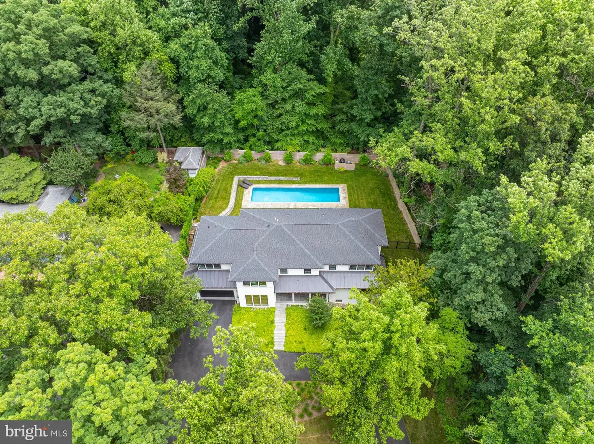 7101 Pyle Rd, Bethesda, MD 20817 - #1
