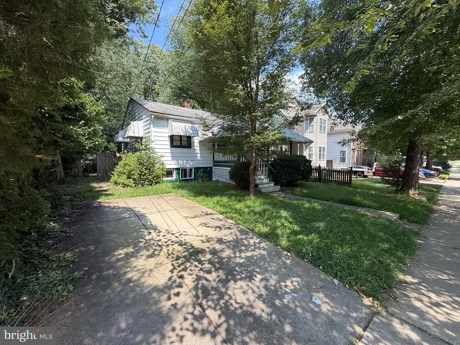 521 Beall Ave, Rockville, MD 20850 - #2