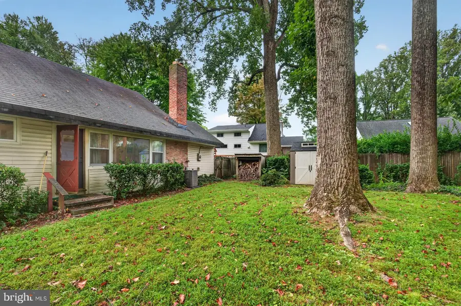 602 Marshall Ave, Rockville, MD 20851 - #3