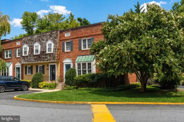 6701 Kenwood Forest Ln #51, CHEVY CHASE, MD 20815