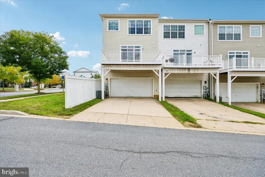 11911 Little Seneca Pkwy, Clarksburg, MD 20871 - #3