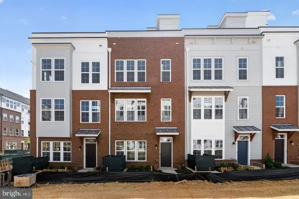 2521 Farmstead Dr #224, ROCKVILLE, MD 20850