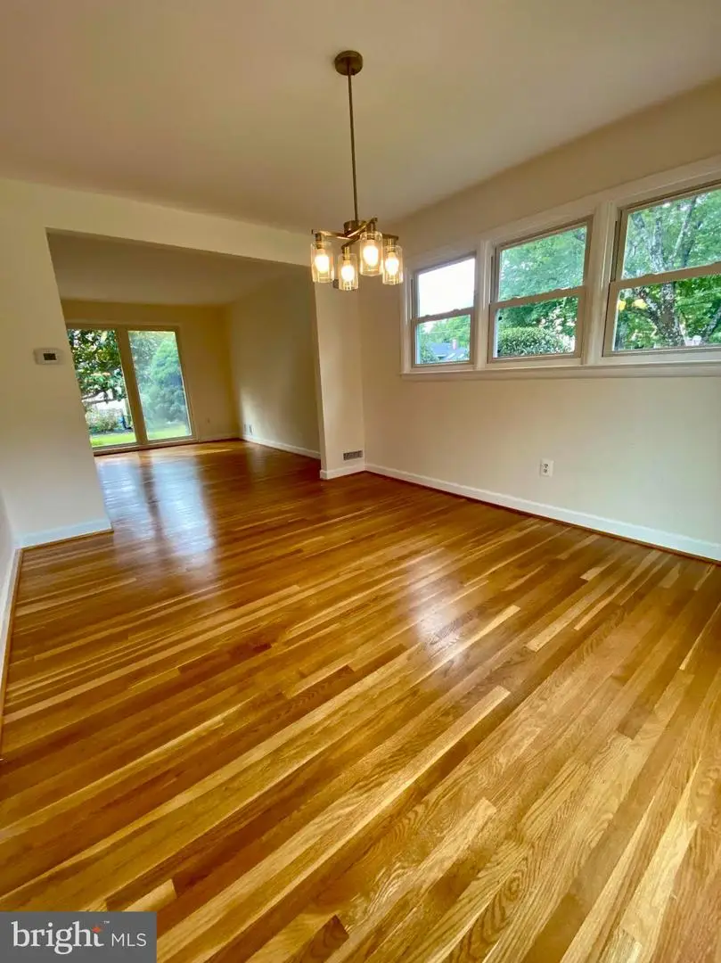 2209 Mark Ct, Silver Spring, MD 20910 - #2