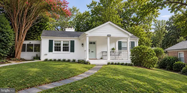 5526 Uppingham St, CHEVY CHASE, MD 20815