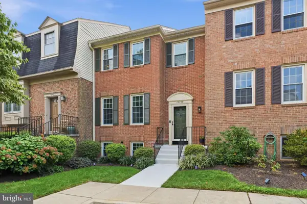 10108 Langhorne Ct, BETHESDA, MD 20817