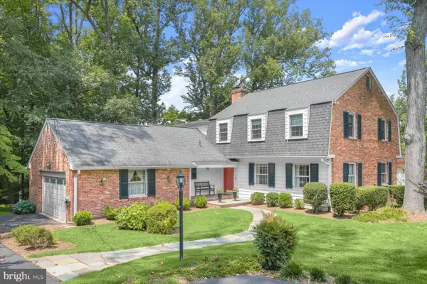 9118 Seven Locks Rd, BETHESDA, MD 20817